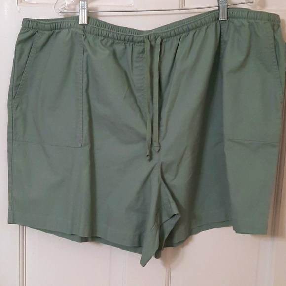 NWT L.L.BEAN FADED SAGE SUNWASHED CANVAS W'S PLUS SHORT PANTS SZ 3W - Picture 1 of 12